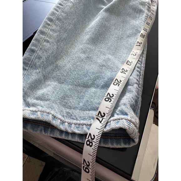 American Eagle Curvy Mom Jeans Light Wash Size 10 Tapered Leg - Picture 8 of 10